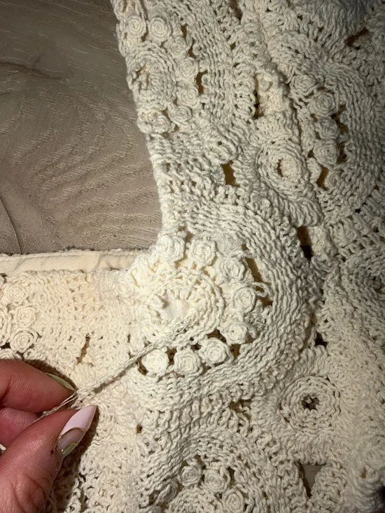 Zara Cream Crochet Square-Neck Puff Sleeve Crop Top - Picture 6 of 8